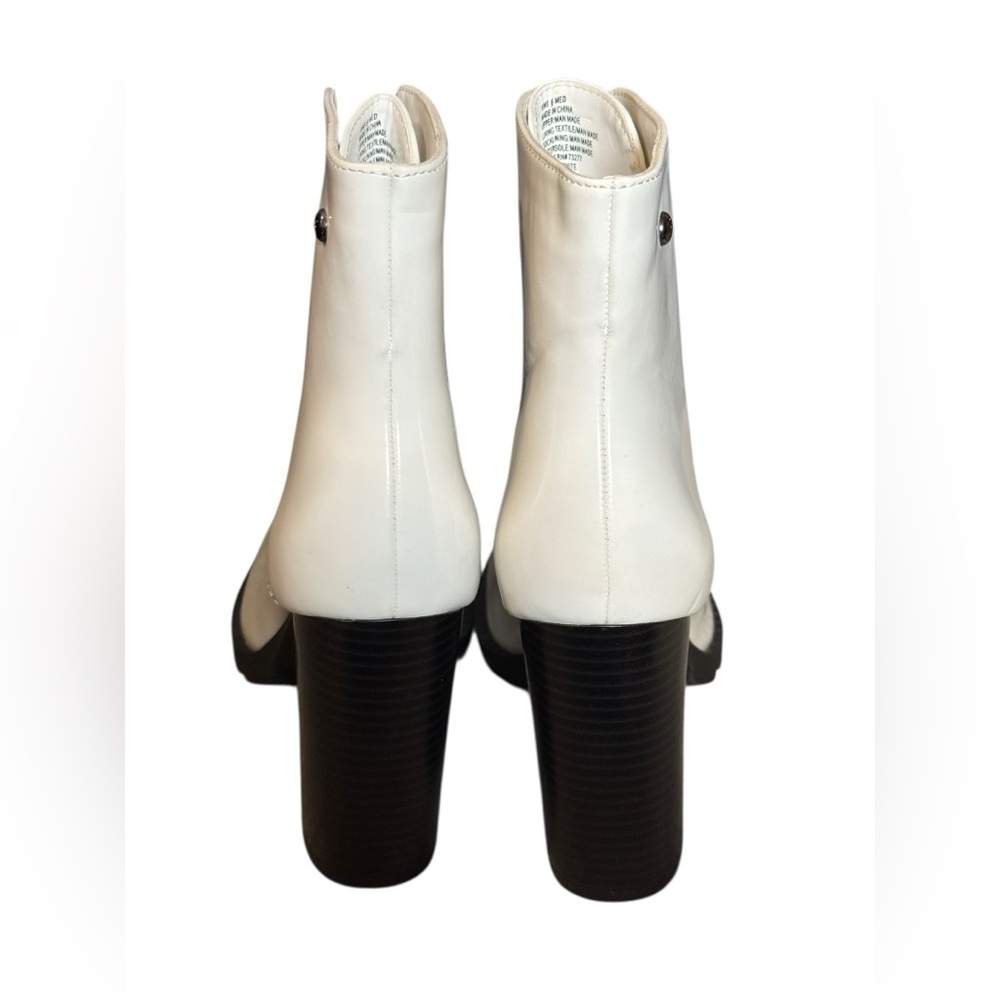 Simply Vera Vera Wang White Ankle Boots - Picture 10 of 12